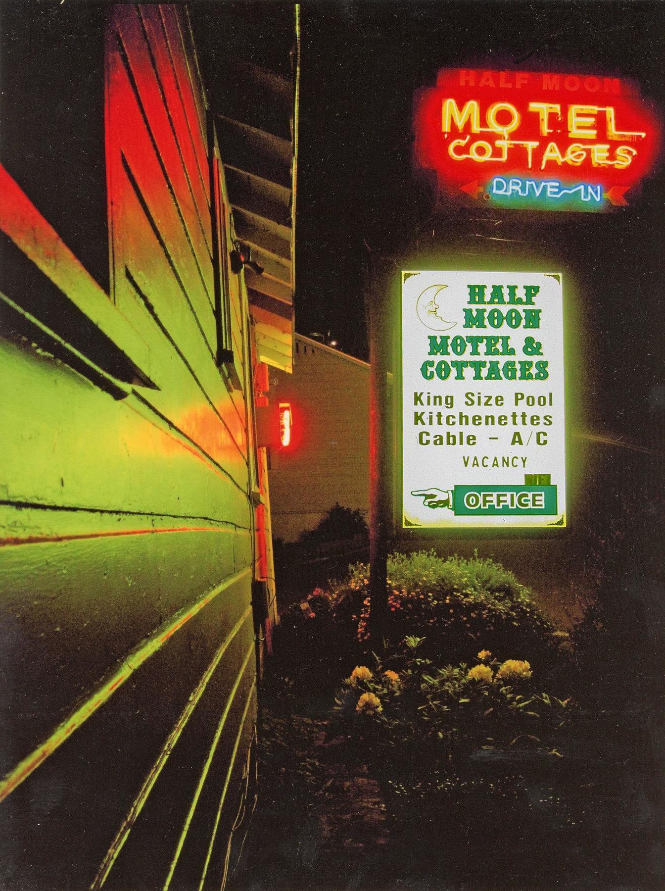 Half Moon Motel & Cottages Уиърс Бийч Екстериор снимка